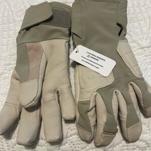 Outdoor Research Women's Extravert Gloves in khaki/oyster